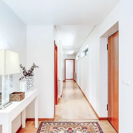 Ruiva Villa *